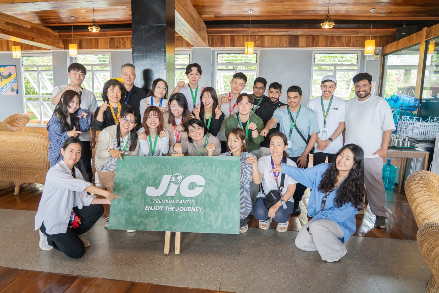 グローバルな国籍比率の画像