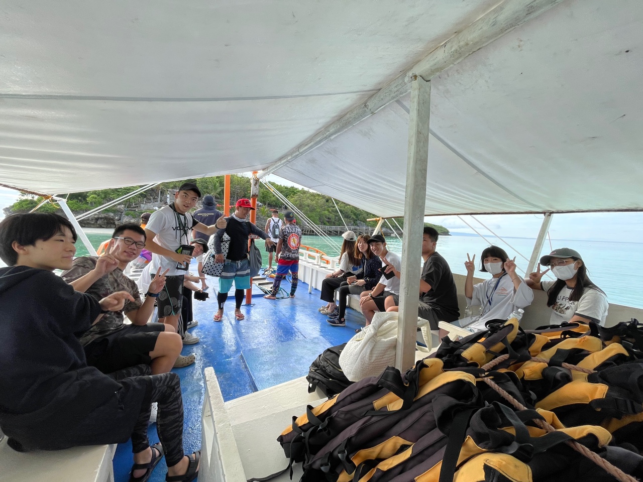 cg banilad 学生たち